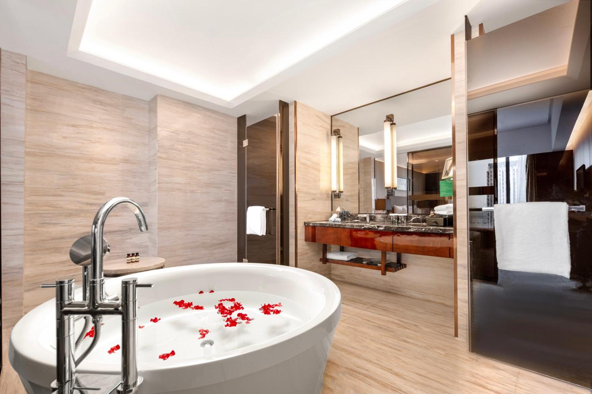 Wyndam Xuzhou East Hotel Exterior photo