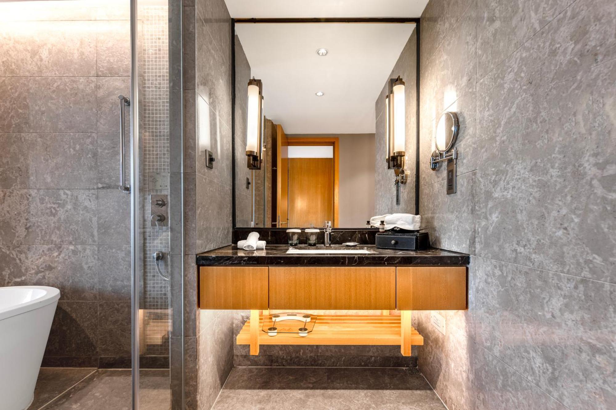 Wyndam Xuzhou East Hotel Exterior photo