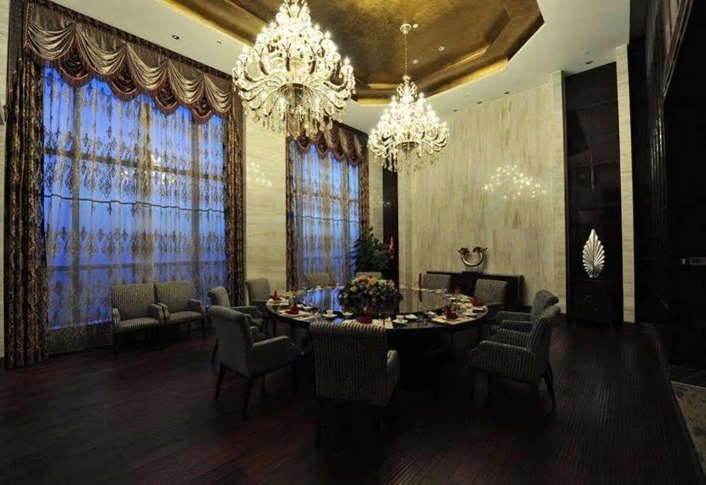 Wyndam Xuzhou East Hotel Exterior photo